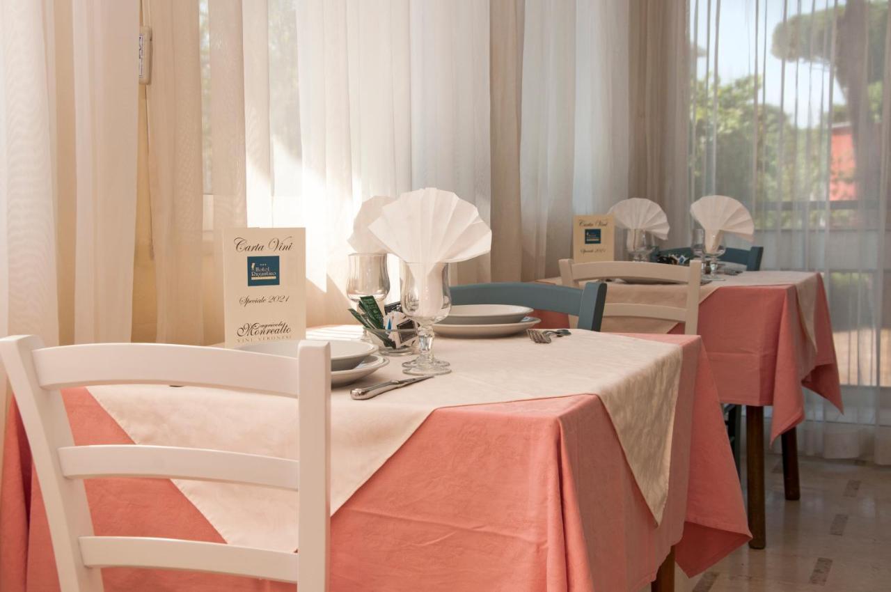 Hotel Rugantino Чезенатико Екстериор снимка