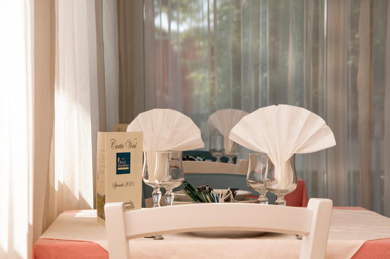 Hotel Rugantino Чезенатико Екстериор снимка