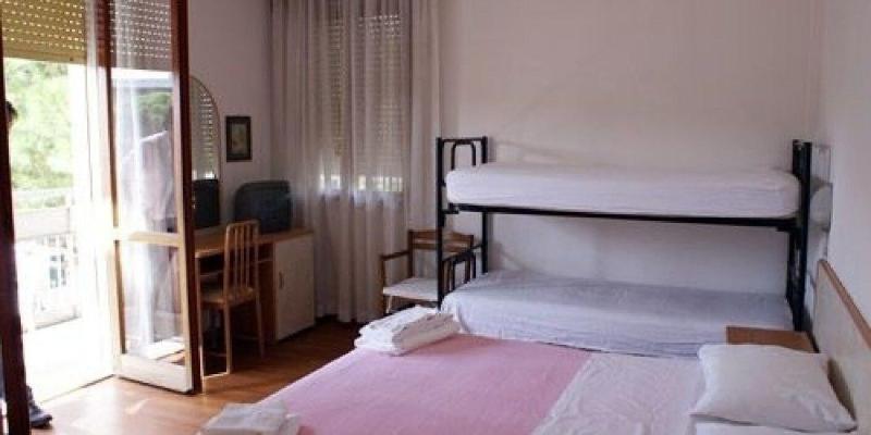 Hotel Rugantino Чезенатико Екстериор снимка